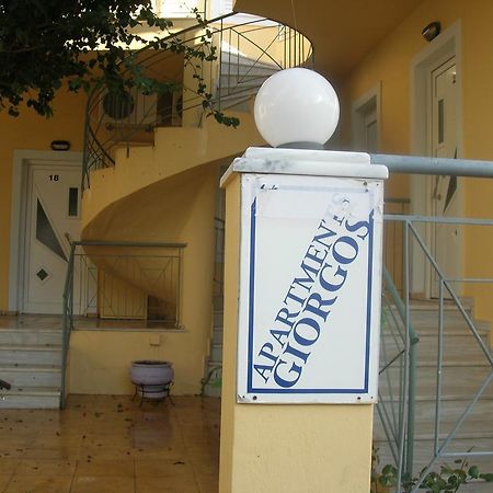 Giorgos Apartments Palaiochora Exterior foto