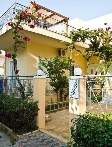 Giorgos Apartments Palaiochora Quarto foto