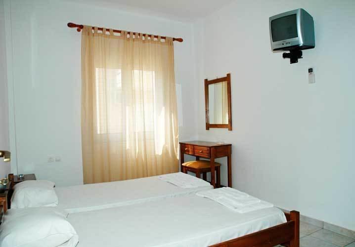 Giorgos Apartments Palaiochora Quarto foto
